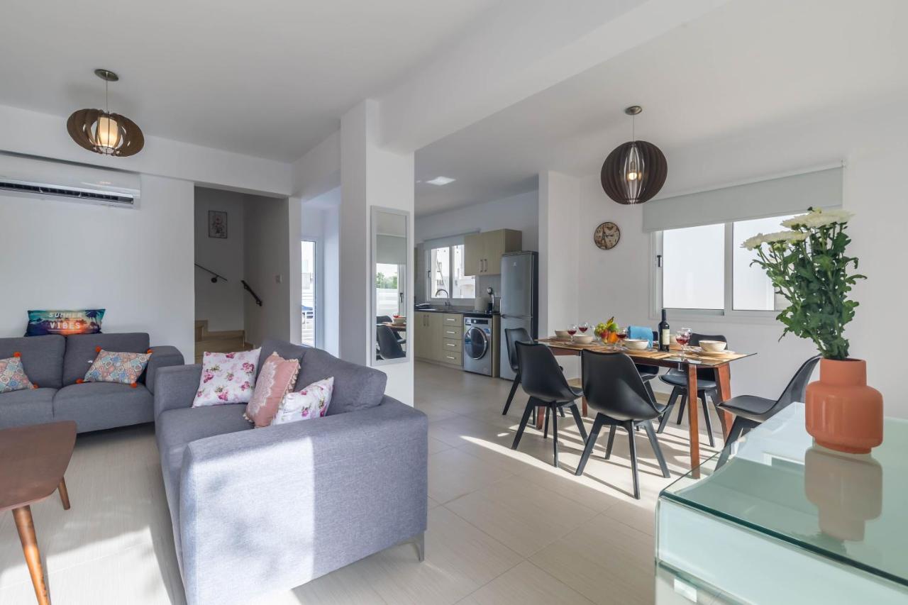 Nissini Villas 2 Ayia Napa Exteriör bild