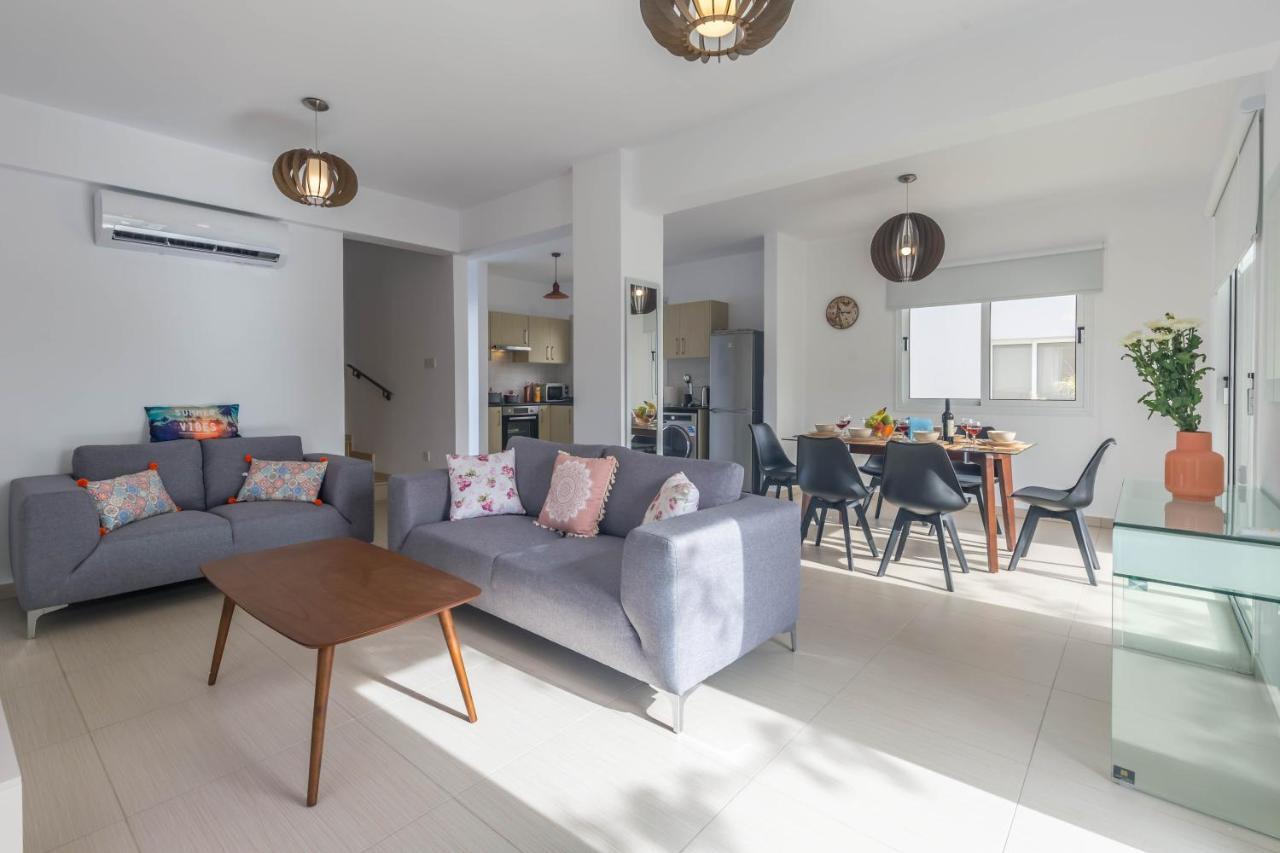 Nissini Villas 2 Ayia Napa Exteriör bild